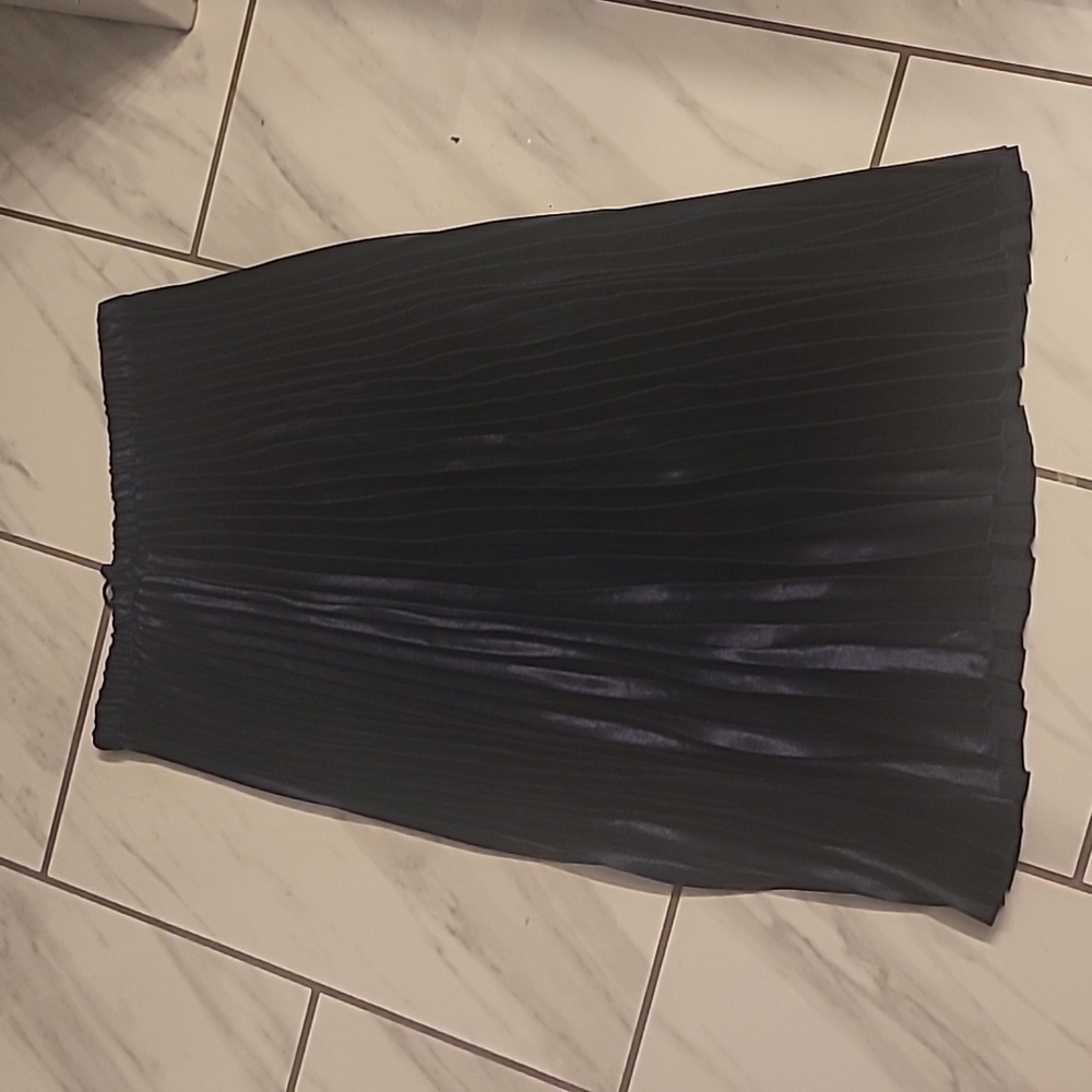 NWT Anne Klein Pleated Skirt Navy Blue Size Large Elastic Band - Picture 4 of 4